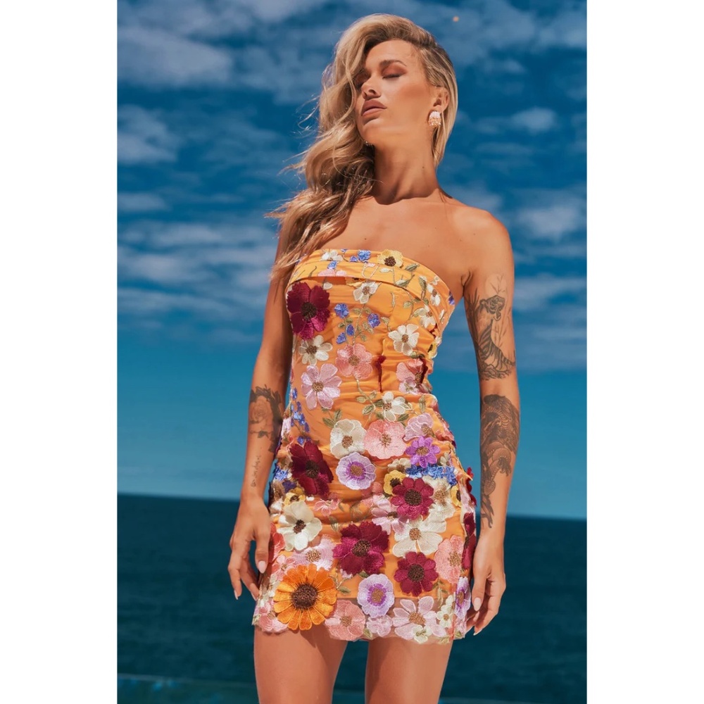 [Sage & Paige] Opening Up Midi Dress